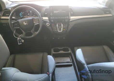 2024 Honda Odyssey Touring из США, поврежденный, VIN 5FNRL6H86RB027701